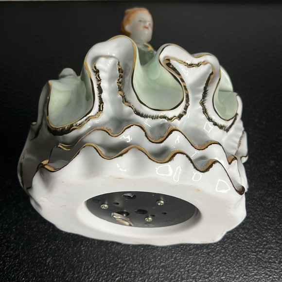 Vintage  Musical Lady Southern Belle Porcelain Ceramic Figurine "Ode to Joy" - Picture 9 of 9